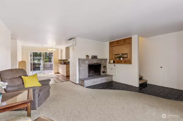 7510 201st ST SW, Lynnwood, WA 98036