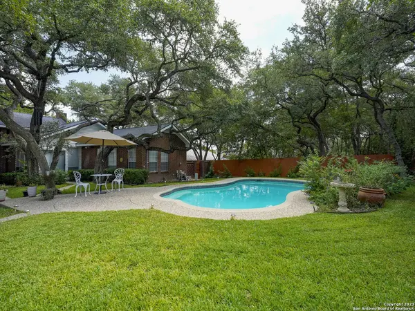 21560 FOREST WATERS CIR, Garden Ridge, TX 78266-2770