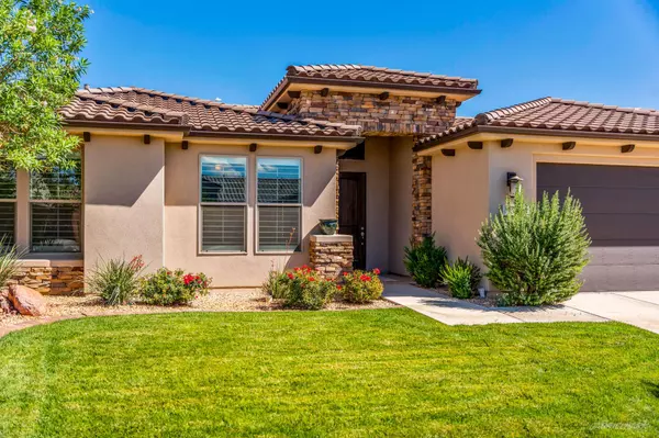 1102 N Via De Luna, Washington, UT 84780