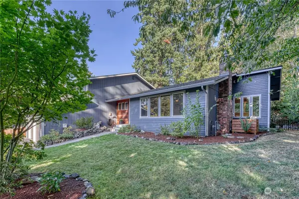 7406 Varsity LN NE, Bremerton, WA 98311