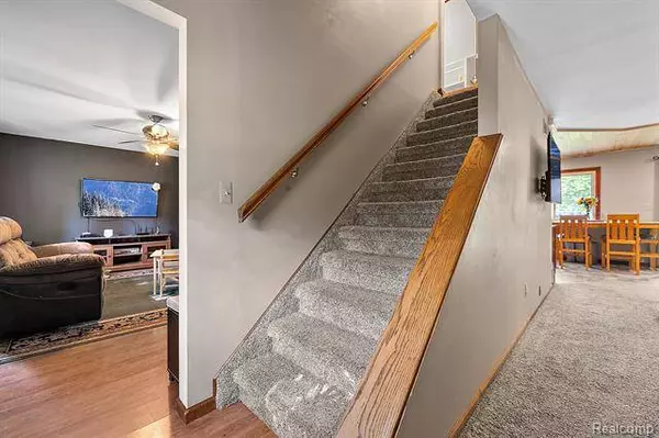 48289 Mallard Drive, Chesterfield, MI 48047