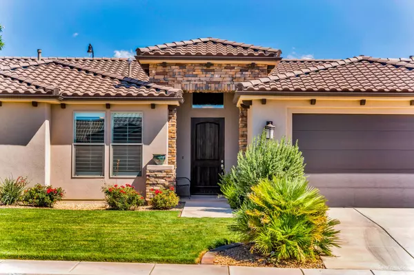 1102 N Via De Luna, Washington, UT 84780