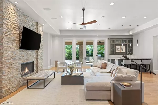 11 Misty Peaks Court, Las Vegas, NV 89135