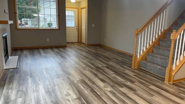 2498 Yellowstone DR, Hastings, MN 55033