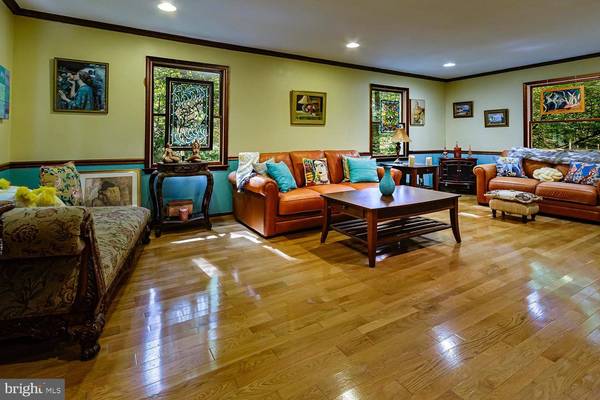 21 SLEEPY HOLLOW DR, Tabernacle, NJ 08088