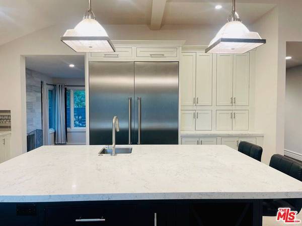 3671 Adamsville Ave, Calabasas, CA 91302