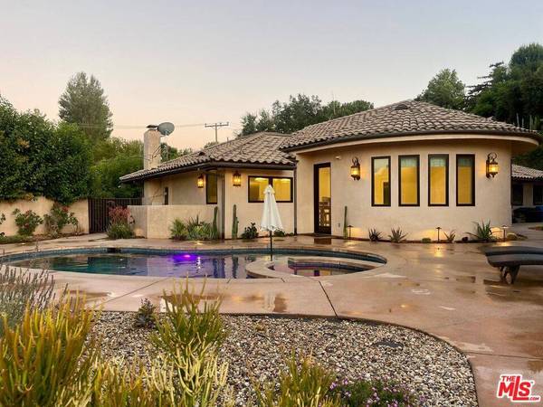 3671 Adamsville Ave, Calabasas, CA 91302