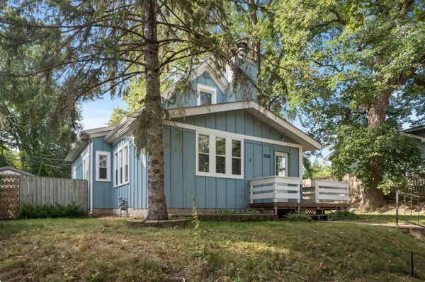 1134 Mclean AVE, Saint Paul, MN 55106
