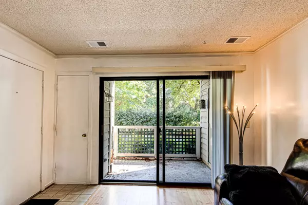 11741 Summerchase Cir #A, Reston, VA 20194