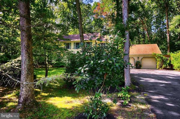 21 SLEEPY HOLLOW DR, Tabernacle, NJ 08088