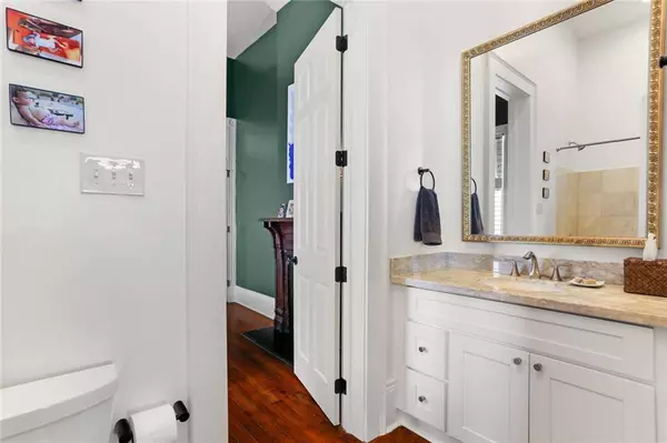 3660 LAUREL ST, New Orleans, LA 70115