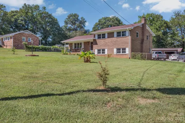 2202 Simmons AVE, Gastonia, NC 28052