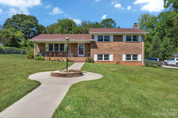 2202 Simmons AVE, Gastonia, NC 28052