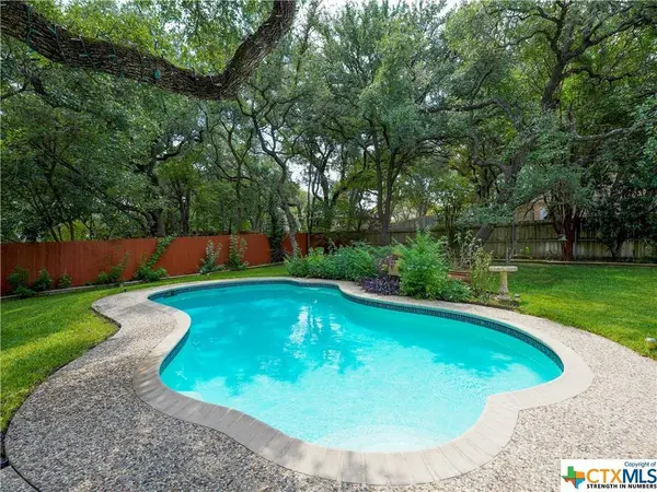 21560 Forest Waters CIR, Garden Ridge, TX 78266