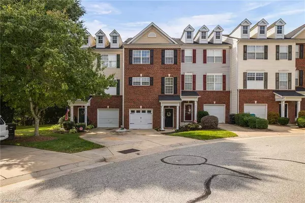 3829 Tarrant Trace CIR, High Point, NC 27265