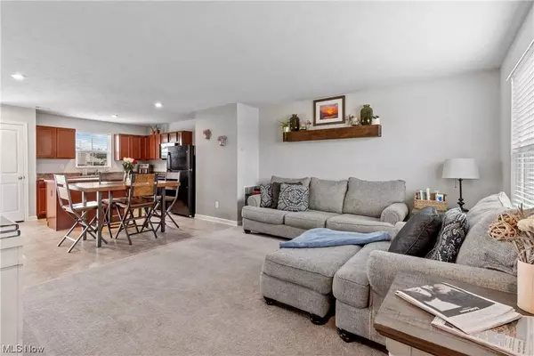 603 Cherrywood LN, Painesville, OH 44077