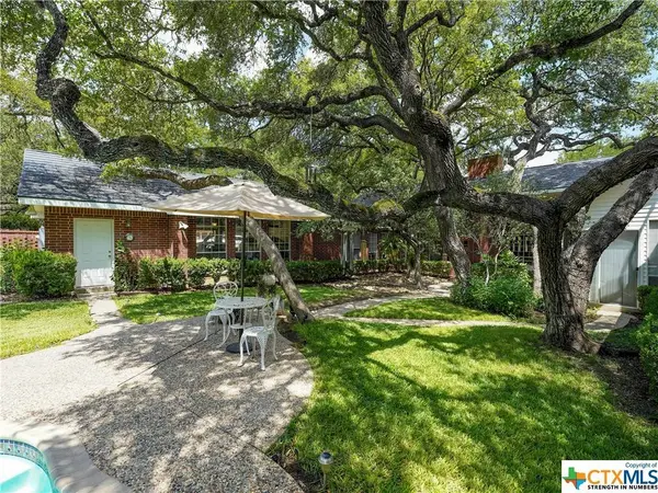 21560 Forest Waters CIR, Garden Ridge, TX 78266