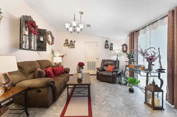 5675 Notaway Ct, Milton, FL 32583