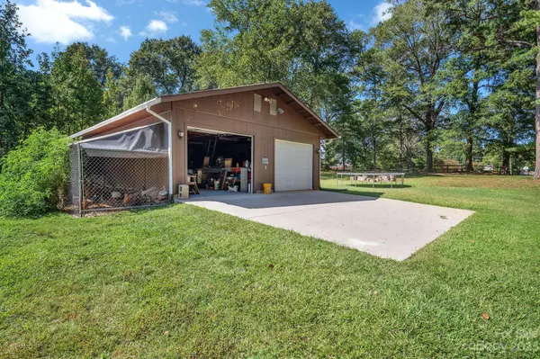 2202 Simmons AVE, Gastonia, NC 28052