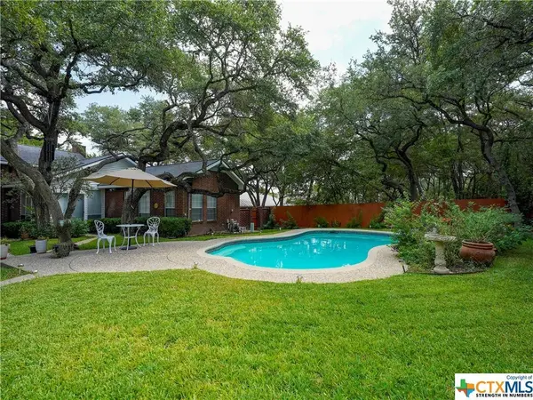 21560 Forest Waters CIR, Garden Ridge, TX 78266