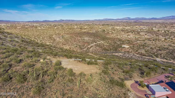 12 S TURTLEBACK MOUNTAIN Drive #12, Wickenburg, AZ 85390