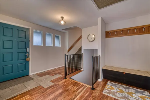 7406 Varsity LN NE, Bremerton, WA 98311