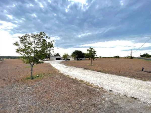 190 County Road 5780, Castroville, TX 78009