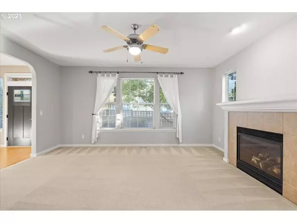 9326 N HAVEN AVE, Portland, OR 97203