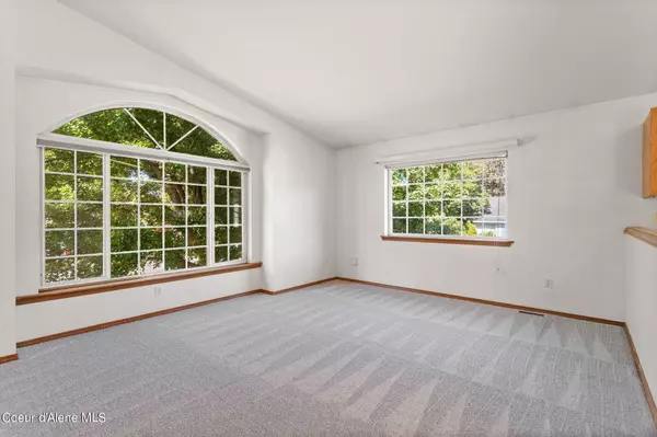 3196 N 7th St, Coeur D'alene, ID 83814