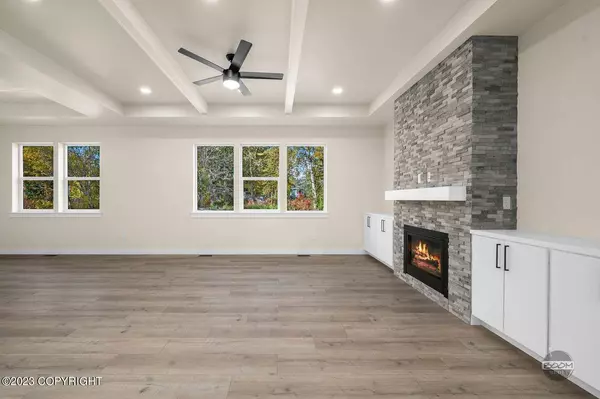 11041 Equestrian ST, Palmer, AK 99645