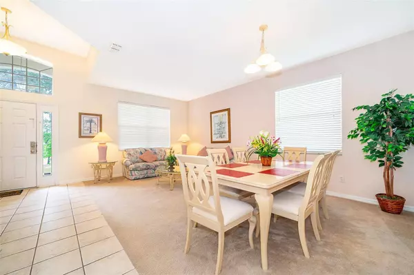 447 HIGHER COMBE DR, Davenport, FL 33897