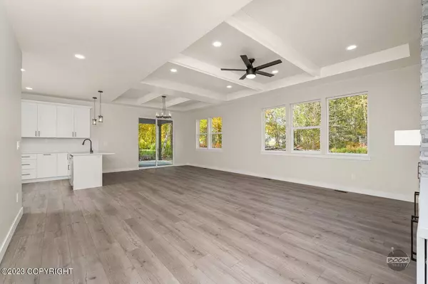 11041 Equestrian ST, Palmer, AK 99645