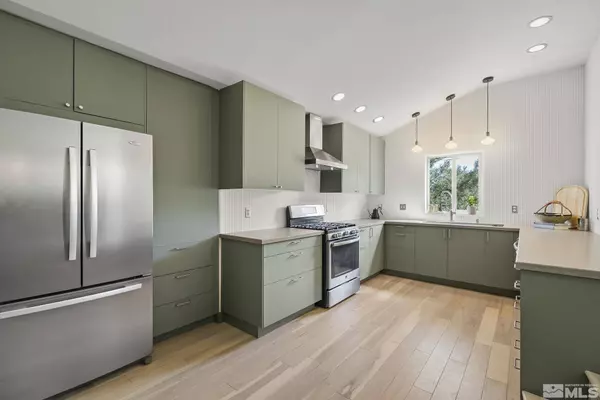 3590 Hemlock Way, Reno, NV 89509-7415