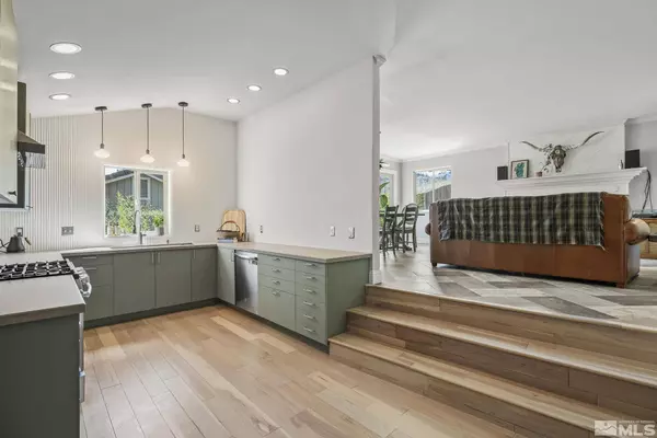 3590 Hemlock Way, Reno, NV 89509-7415