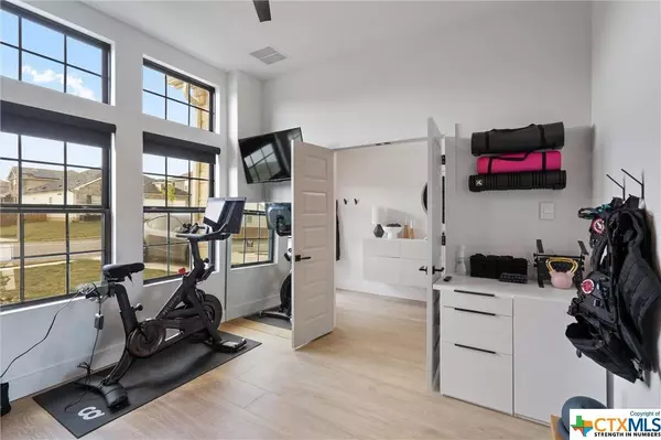 17724 Zinfandel DR, Pflugerville, TX 78660