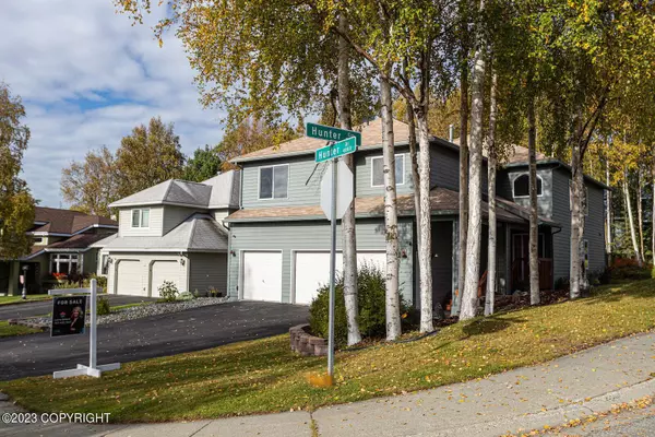 4851 Hunter DR, Anchorage, AK 99502