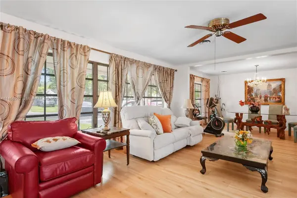 262 SW 52nd Ter, Plantation, FL 33317