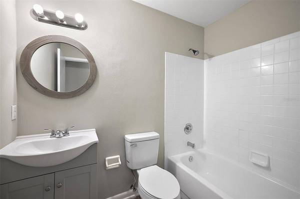 612 CRICKET HOLLOW LN, Eustis, FL 32726