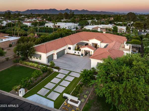 9821 N 60TH Place, Paradise Valley, AZ 85253