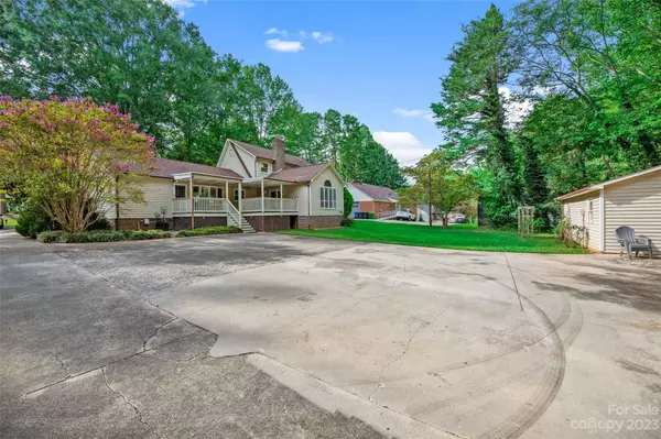 1006 Faith RD, Salisbury, NC 28146