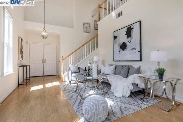 8220 Tanforan Ct, Newark, CA 94560