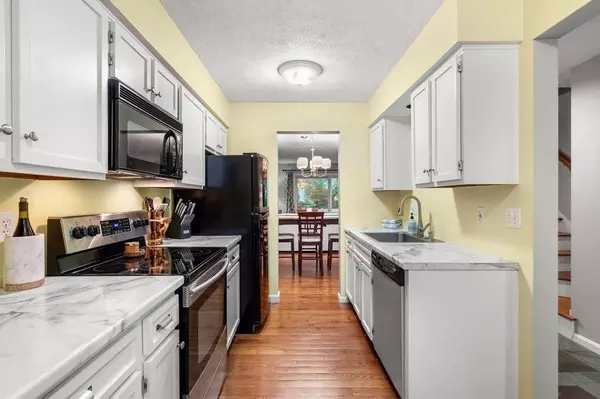 21 Steeplechase Court #21, Haverhill, MA 01832