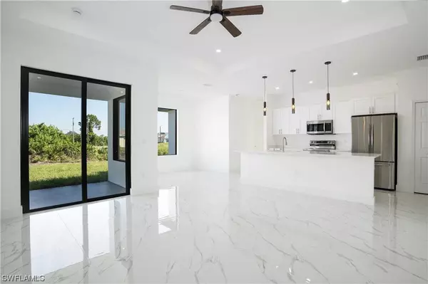 2602 25th ST SW, Lehigh Acres, FL 33976