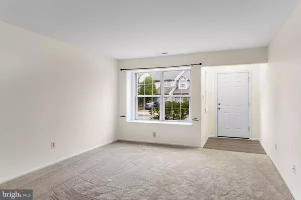 58 KETTLEBROOK DR, Mount Laurel, NJ 08054