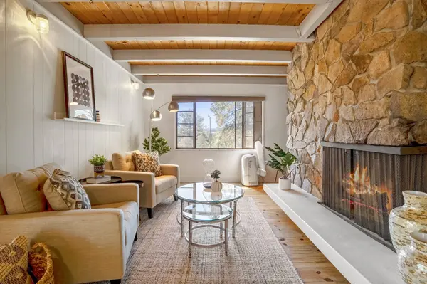 3204 Villa ST, Los Alamos, NM 87544