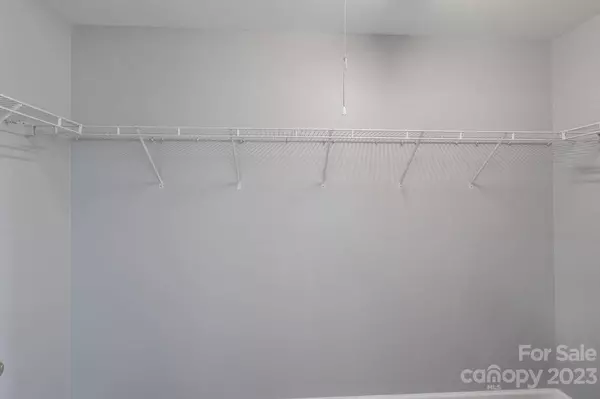 9018 Newfield ST, Charlotte, NC 28216