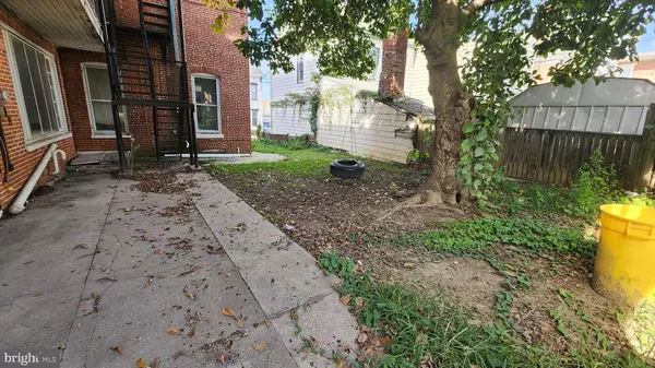 228-230 E PHILADELPHIA ST, York, PA 17404