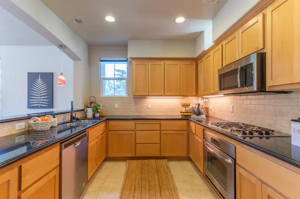 81 Muller PL, San Jose, CA 95126