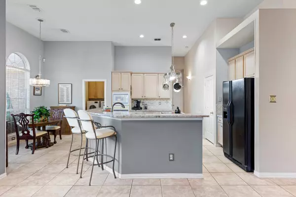 724 Rolling Hills Dr, Allen, TX 75002