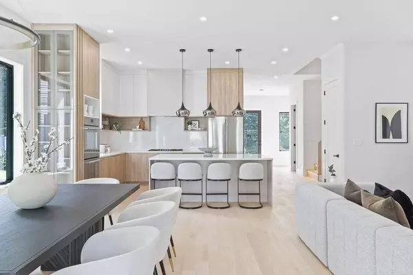 54 Beecher Pl #1, Newton, MA 02459